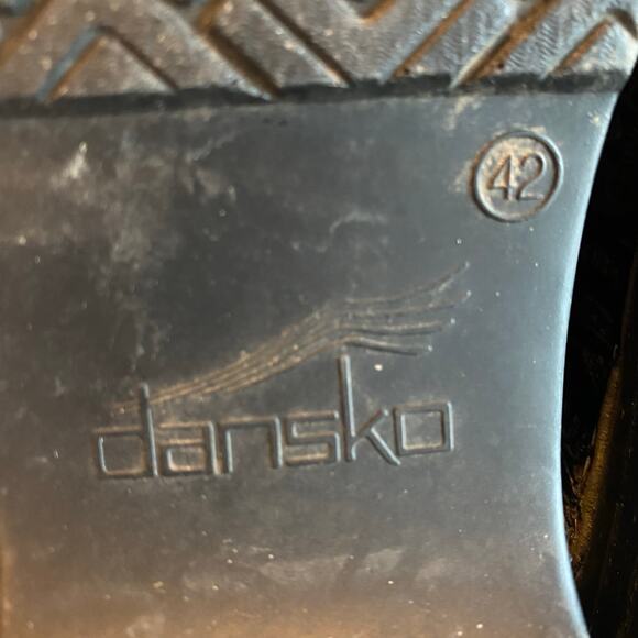 Dansko Embossed Leather Clogs Womens 42 Professional Comfort Boho Workwear Nurse - Picture 8 of 11